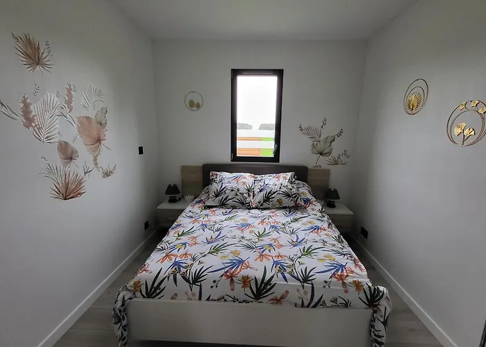 Casa de Férias Natiboxflo Saint-Michel-de-Chavaignes